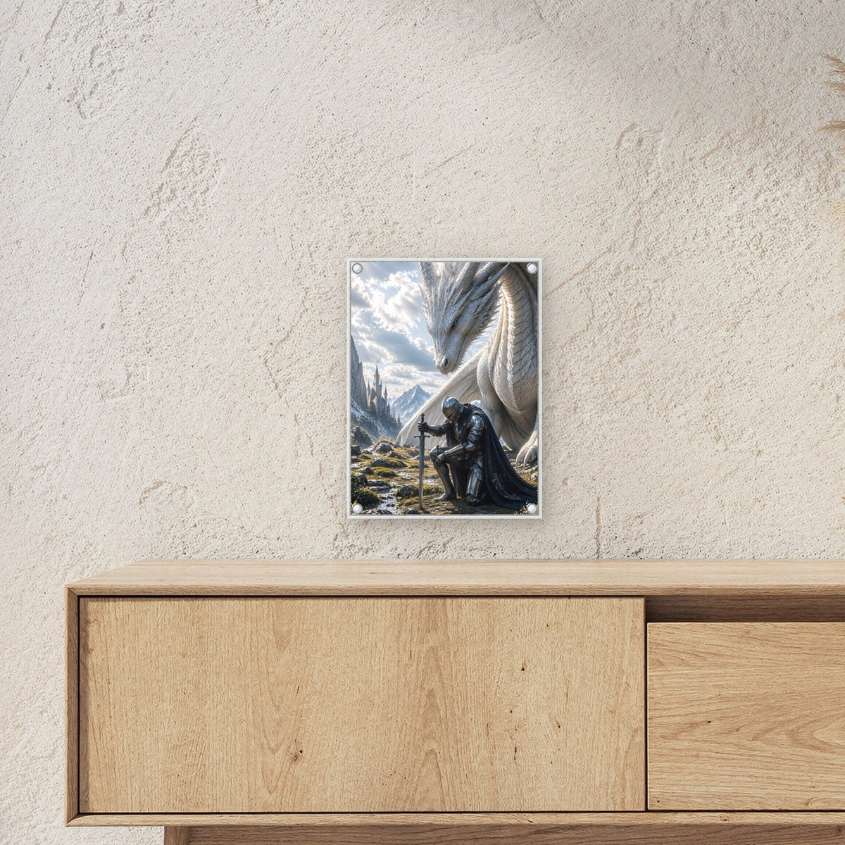Ritter kniet vor dem weißen Drachen, Dark Fantasy Acrylglasbild auf Acrylglas mit Edelstahl-Abstandshaltern ueber einem Sideboard, zeigt die Groesse im Raum